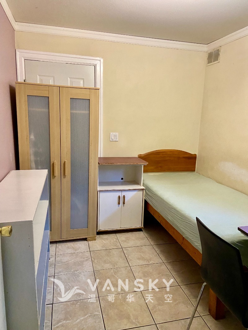 260314153323_Gilmore Downstairs Room 3.jpg